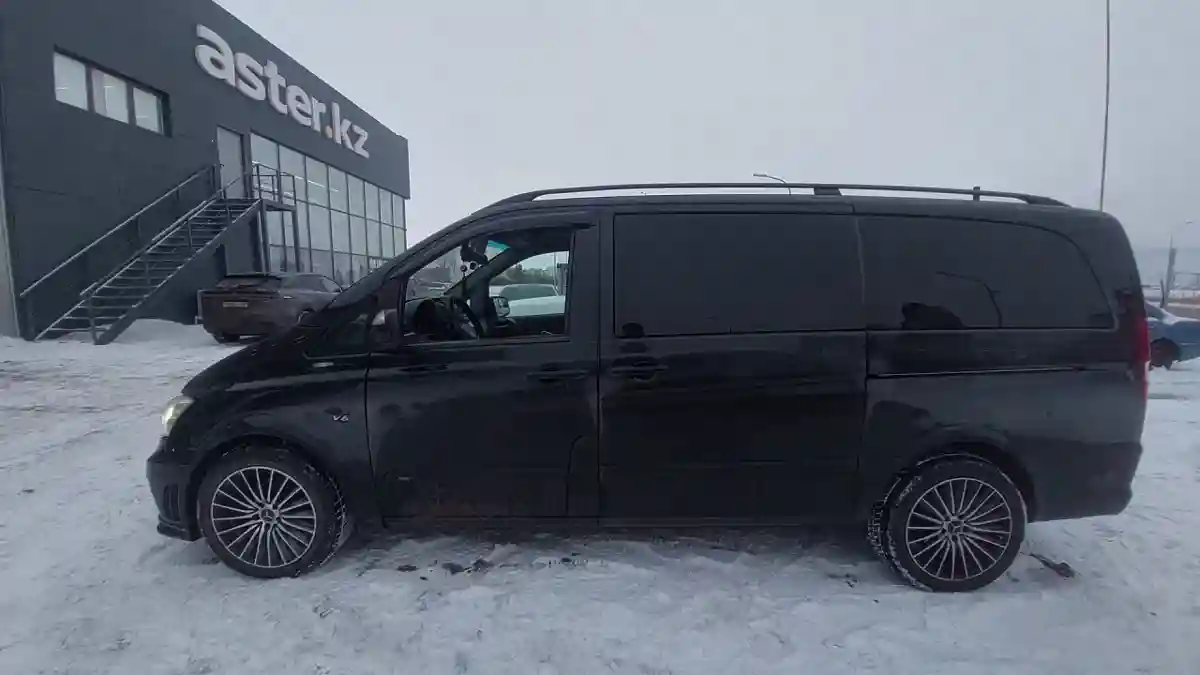 Mercedes-Benz Viano 2010 года за 12 000 000 тг. в Астана