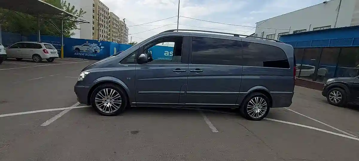 Mercedes-Benz Viano 2013 года за 16 000 000 тг. в Алматы