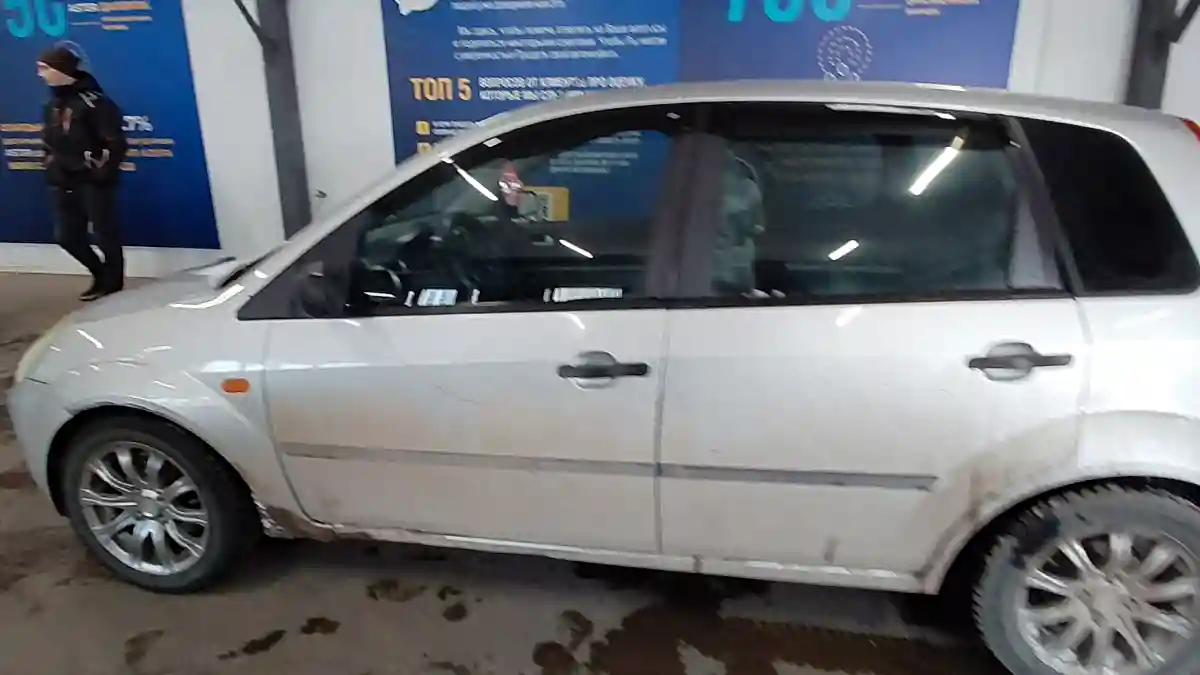 Ford Fiesta 2004 года за 2 500 000 тг. в Астана