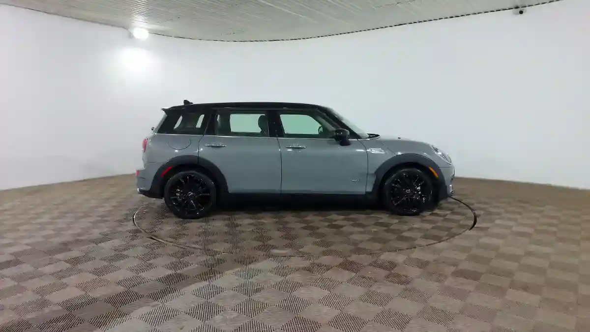 MINI Clubman 2019 года за 15 990 000 тг. в Шымкент