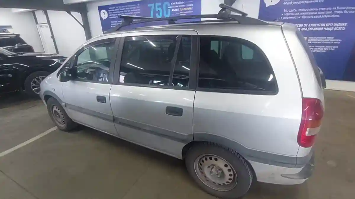 Opel Zafira 2002 года за 1 490 000 тг. в Астана