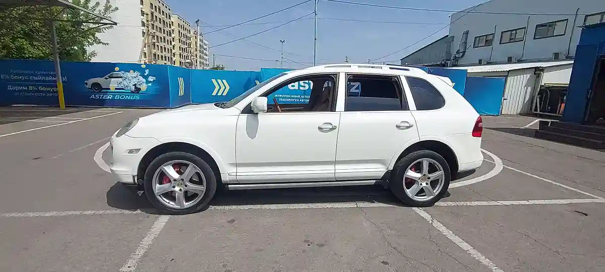 Porsche Cayenne 2007 года за 6 000 000 тг. в Алматы