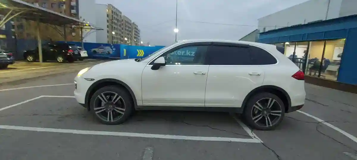 Porsche Cayenne 2010 года за 12 000 000 тг. в Алматы