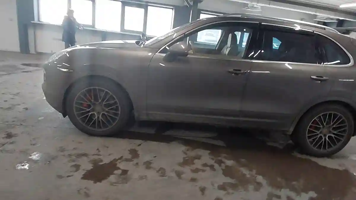 Porsche Cayenne 2010 года за 16 000 000 тг. в Астана