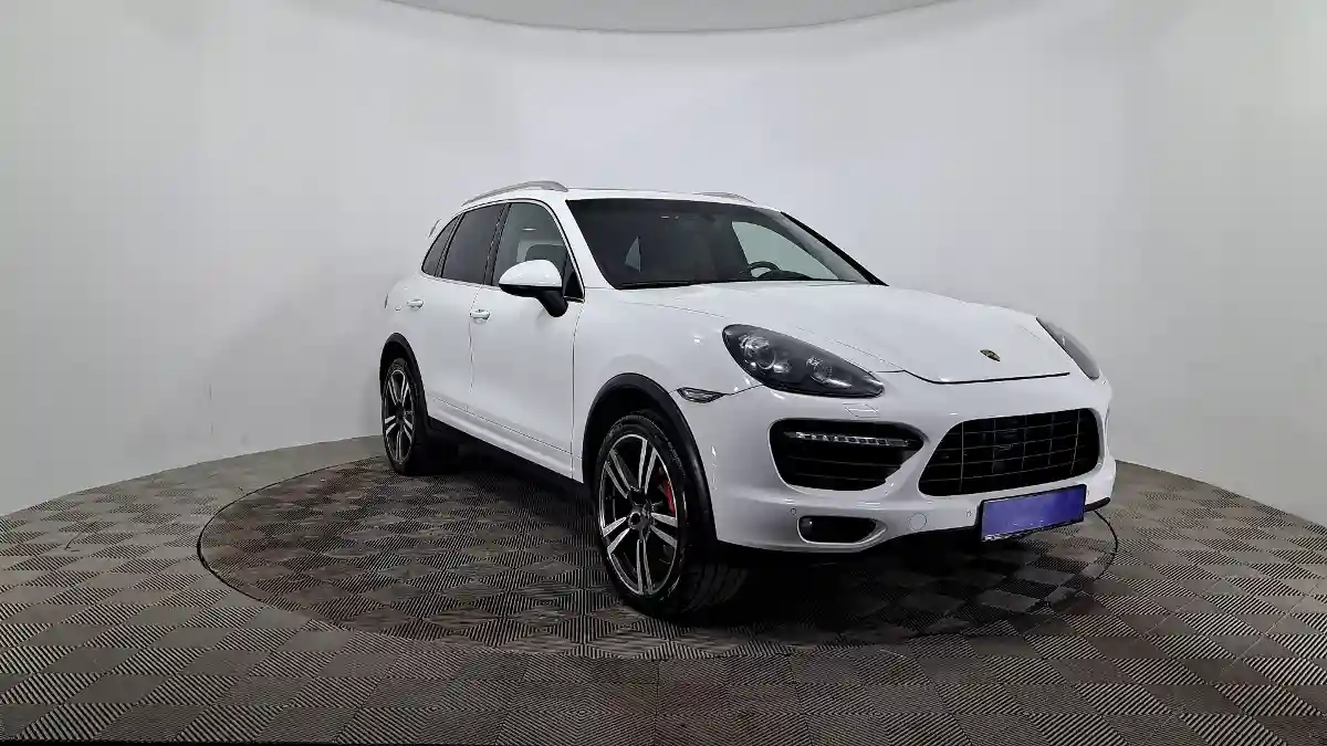 Porsche Cayenne 2012 года за 10 490 000 тг. в Астана