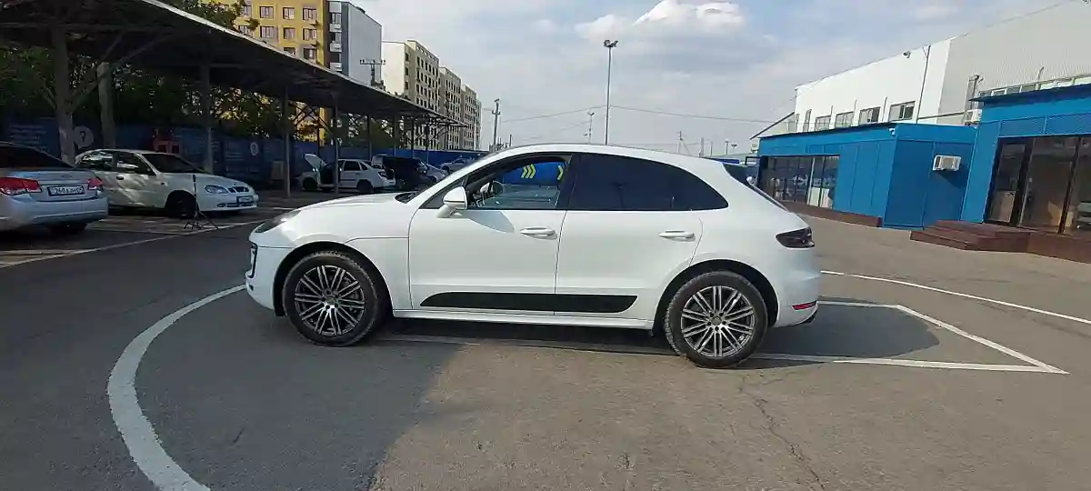 Porsche Macan 2015 года за 24 000 000 тг. в Алматы