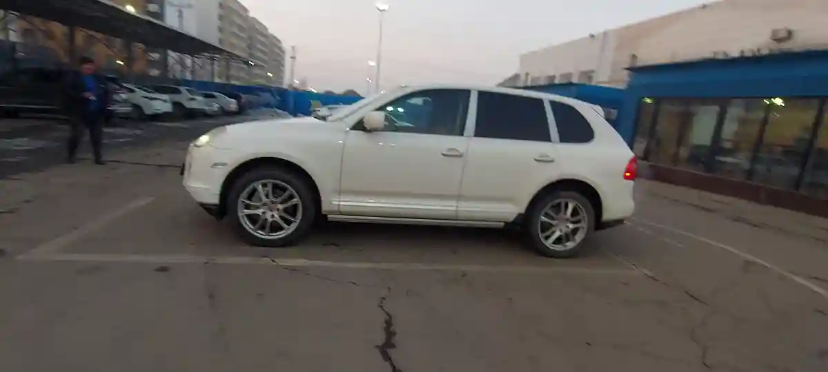 Porsche Cayenne 2007 года за 8 000 000 тг. в Алматы