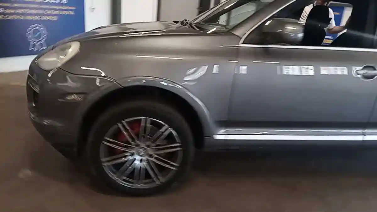 Porsche Cayenne 2007 года за 4 000 000 тг. в Астана