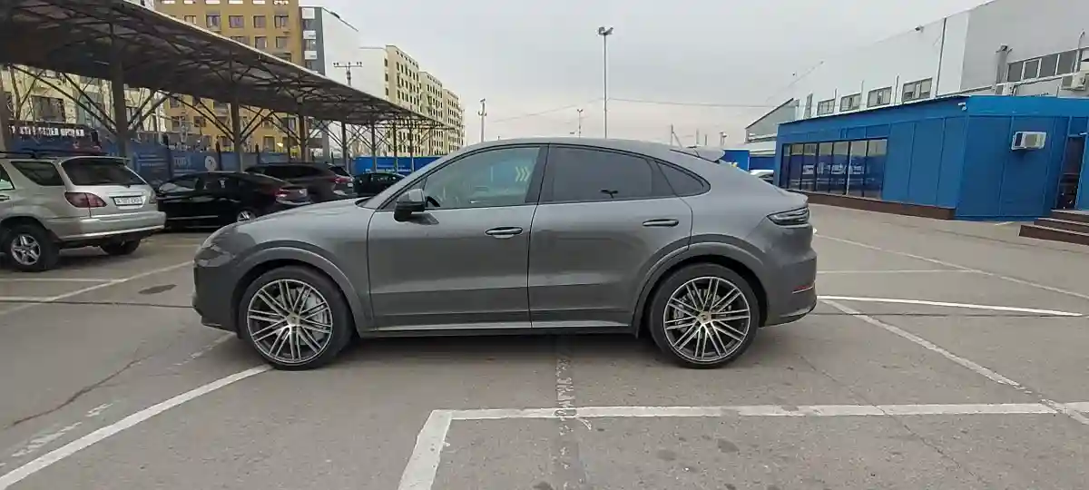 Porsche Cayenne 2020 года за 68 000 000 тг. в Алматы