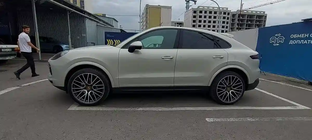 Porsche Cayenne 2021 года за 50 000 000 тг. в Алматы