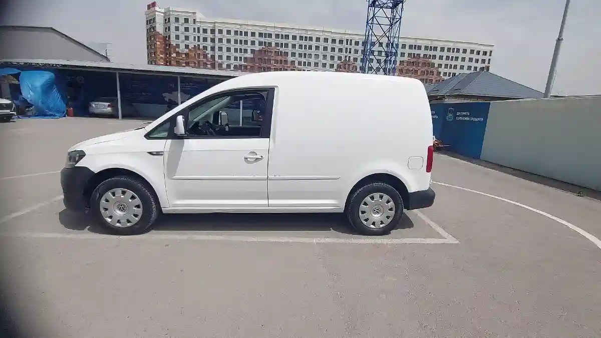 Volkswagen Caddy 2016 года за 7 600 000 тг. в Шымкент