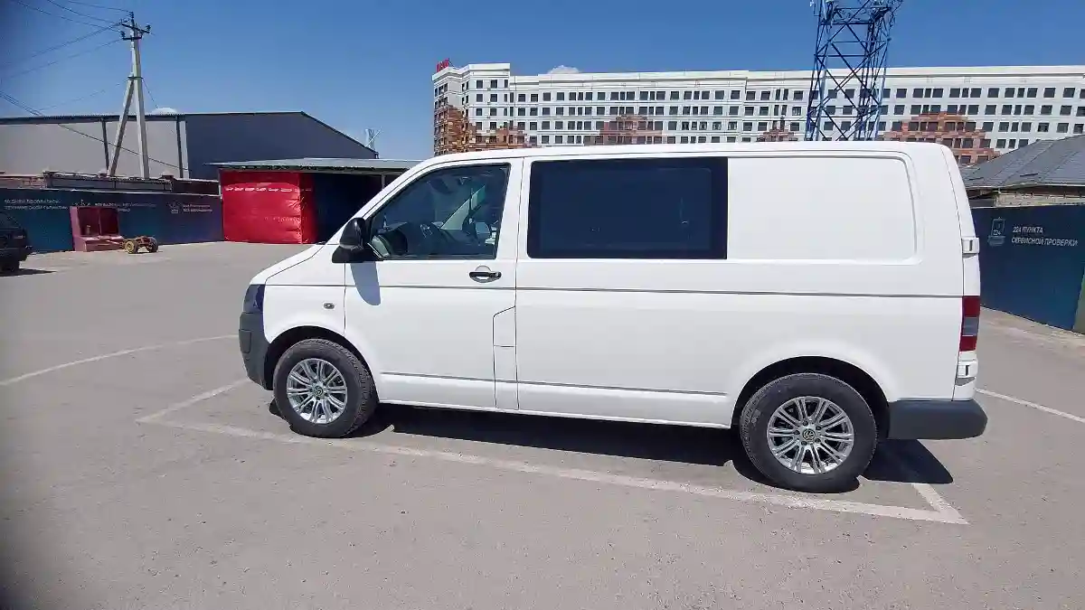Volkswagen Transporter 2011 года за 9 000 000 тг. в Шымкент