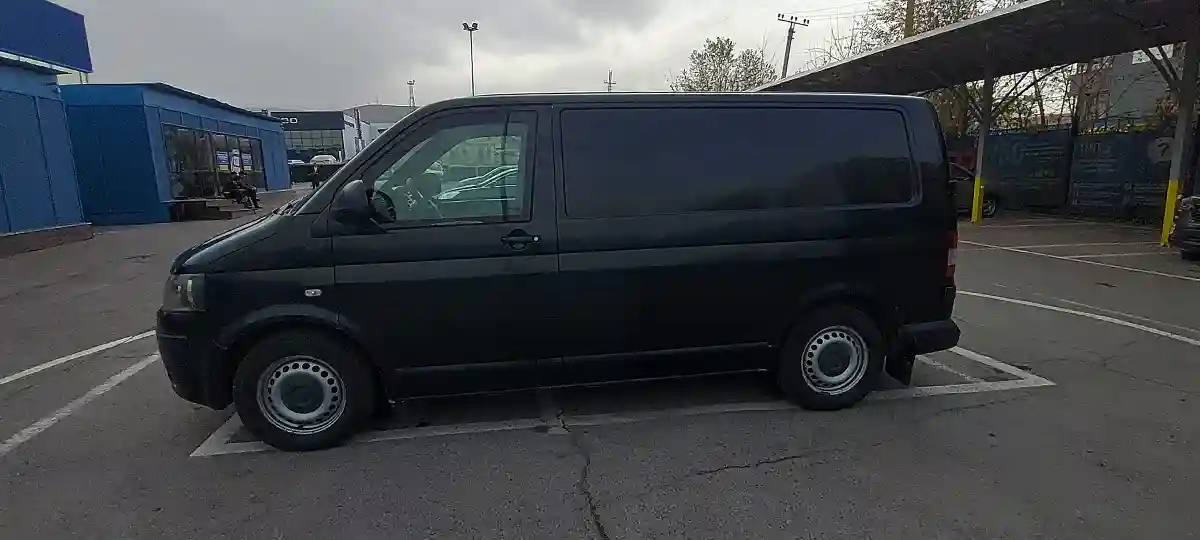 Volkswagen Transporter 2015 года за 10 000 000 тг. в Алматы