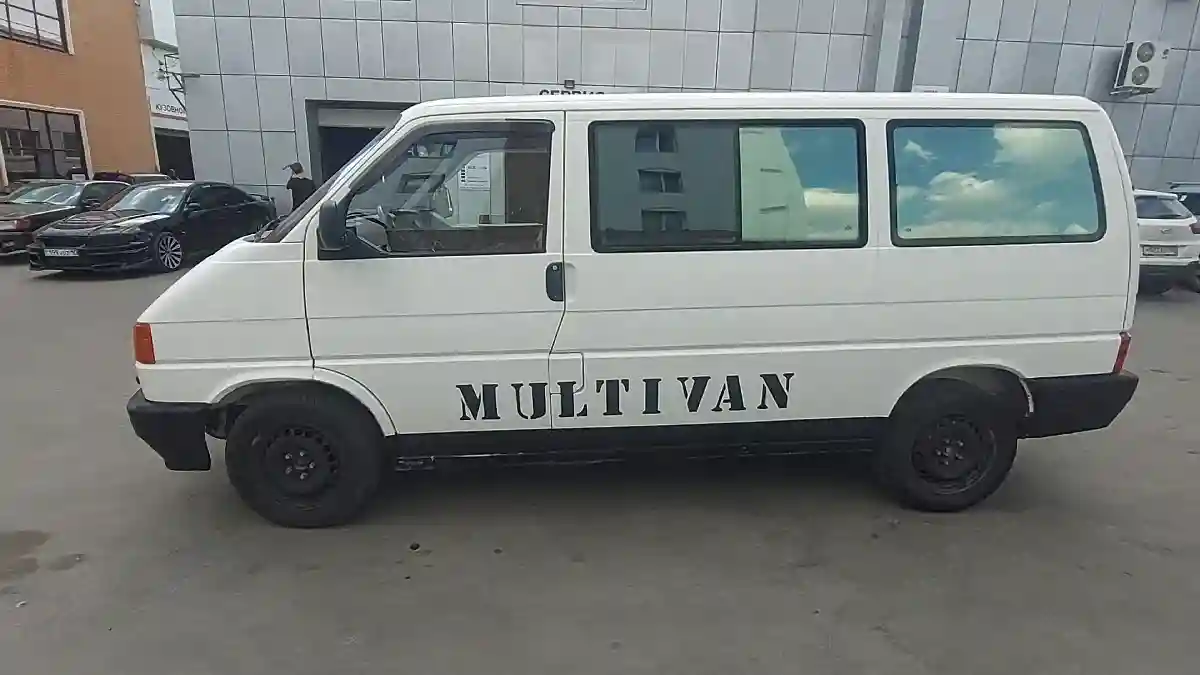 Volkswagen Multivan 1992 года за 3 500 000 тг. в Костанай