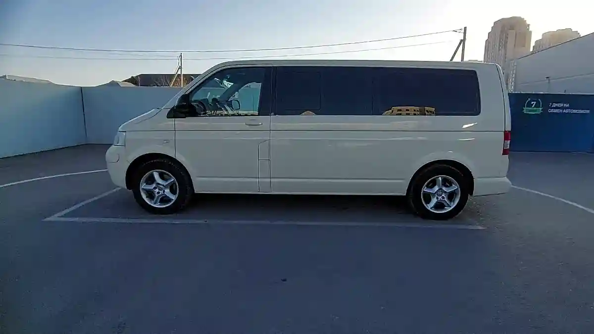 Volkswagen Caravelle 2005 года за 8 500 000 тг. в Шымкент