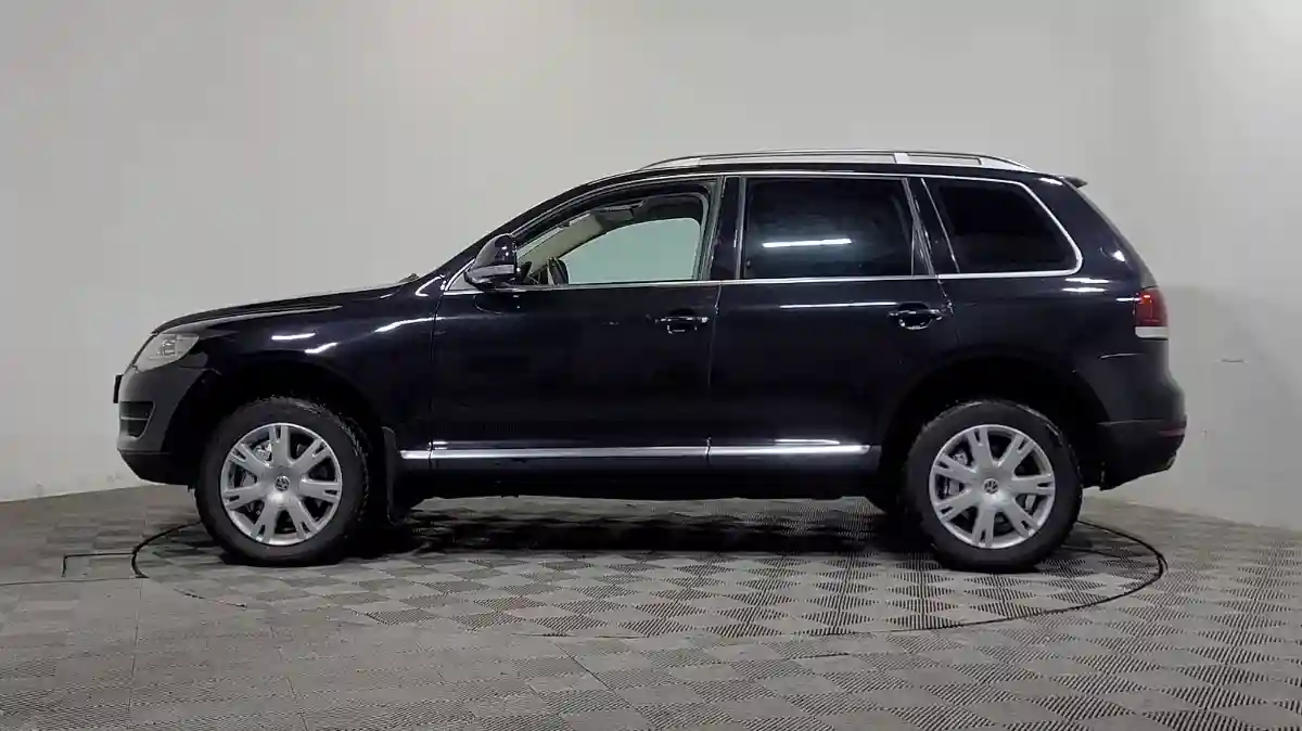 Volkswagen Touareg 2007 года за 7 200 000 тг. в Алматы