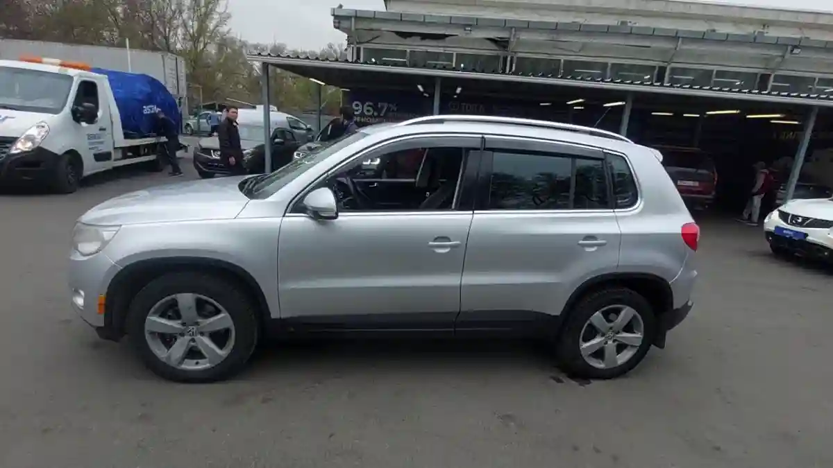 Volkswagen Tiguan 2010 года за 6 200 000 тг. в Алматы