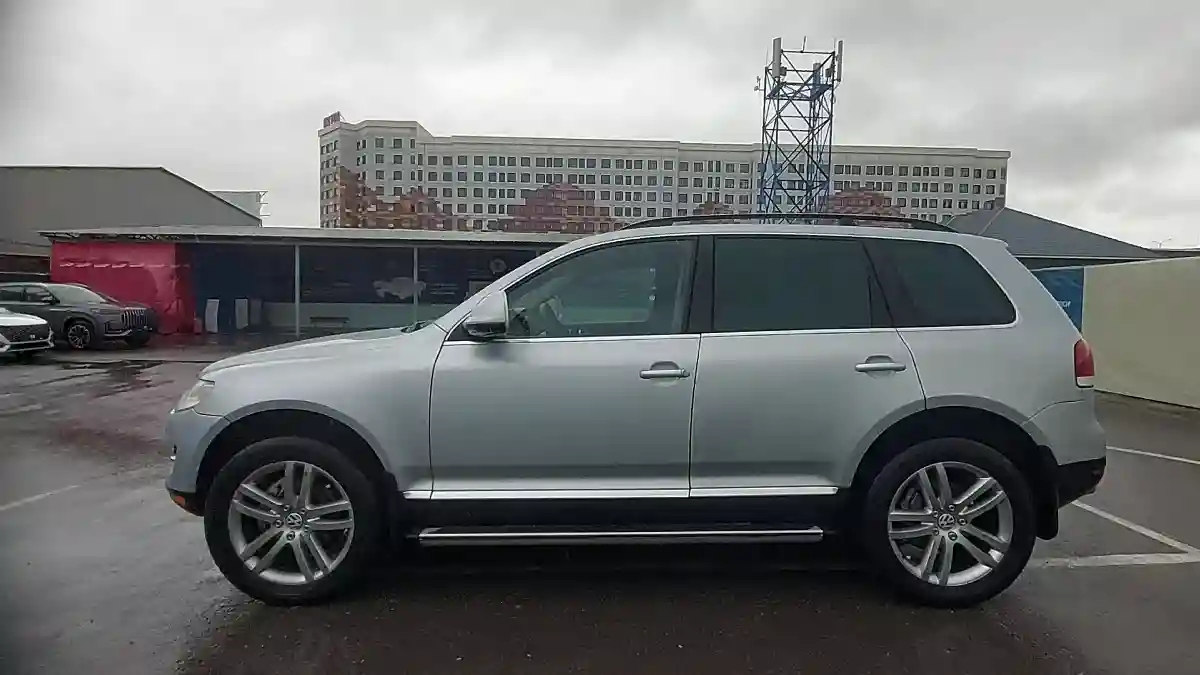 Volkswagen Touareg 2007 года за 6 300 000 тг. в Шымкент