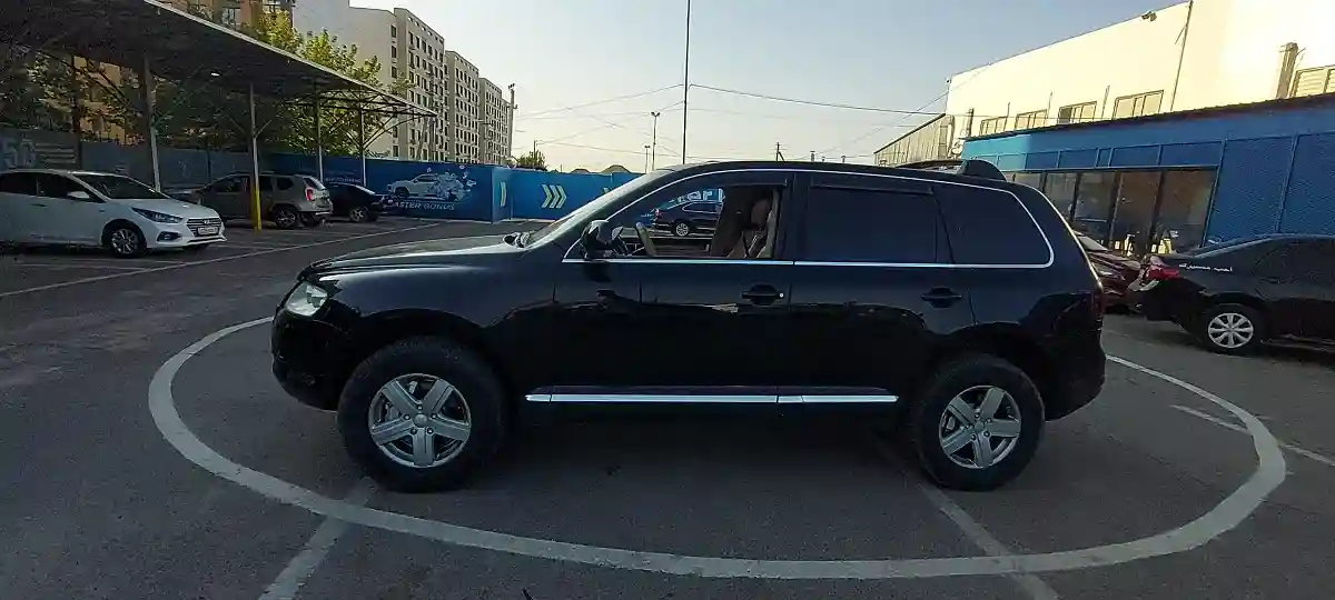 Volkswagen Touareg 2003 года за 4 000 000 тг. в Алматы