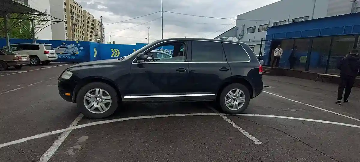 Volkswagen Touareg 2004 года за 3 500 000 тг. в Алматы