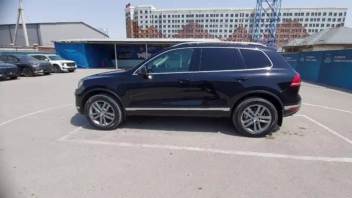 Volkswagen Touareg 2015 года за 13 500 000 тг. в Шымкент