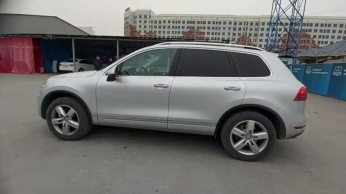 Volkswagen Touareg 2014 года за 13 500 000 тг. в Шымкент