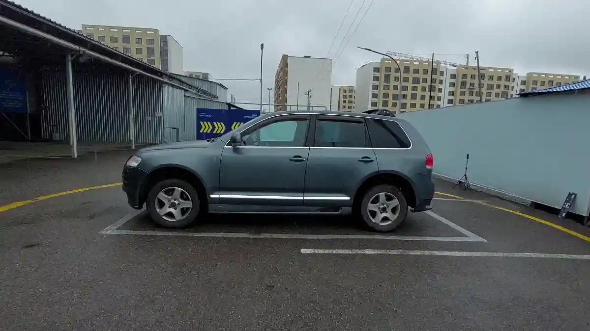 Volkswagen Touareg 2004 года за 4 500 000 тг. в Алматы