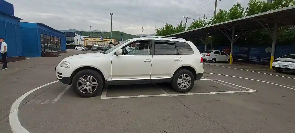Volkswagen Touareg 2005 года за 4 300 000 тг. в Алматы