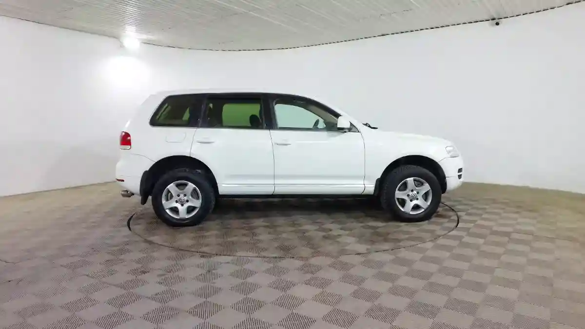 Volkswagen Touareg 2004 года за 5 190 000 тг. в Шымкент