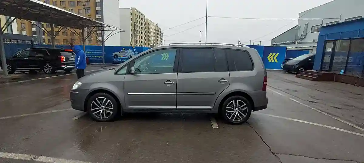 Volkswagen Touran 2007 года за 3 900 000 тг. в Алматы