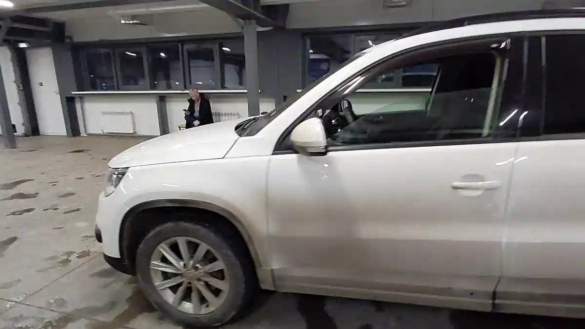 Volkswagen Tiguan 2013 года за 5 800 000 тг. в Астана