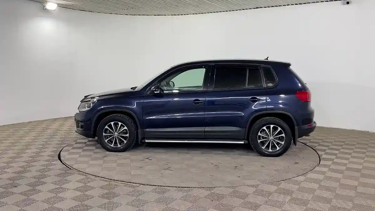 Volkswagen Tiguan 2013 года за 7 890 000 тг. в Шымкент