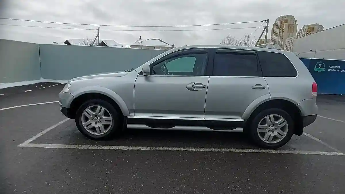 Volkswagen Touareg 2004 года за 6 500 000 тг. в Шымкент