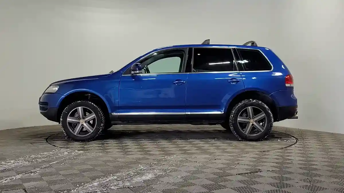 Volkswagen Touareg 2004 года за 3 300 000 тг. в Алматы