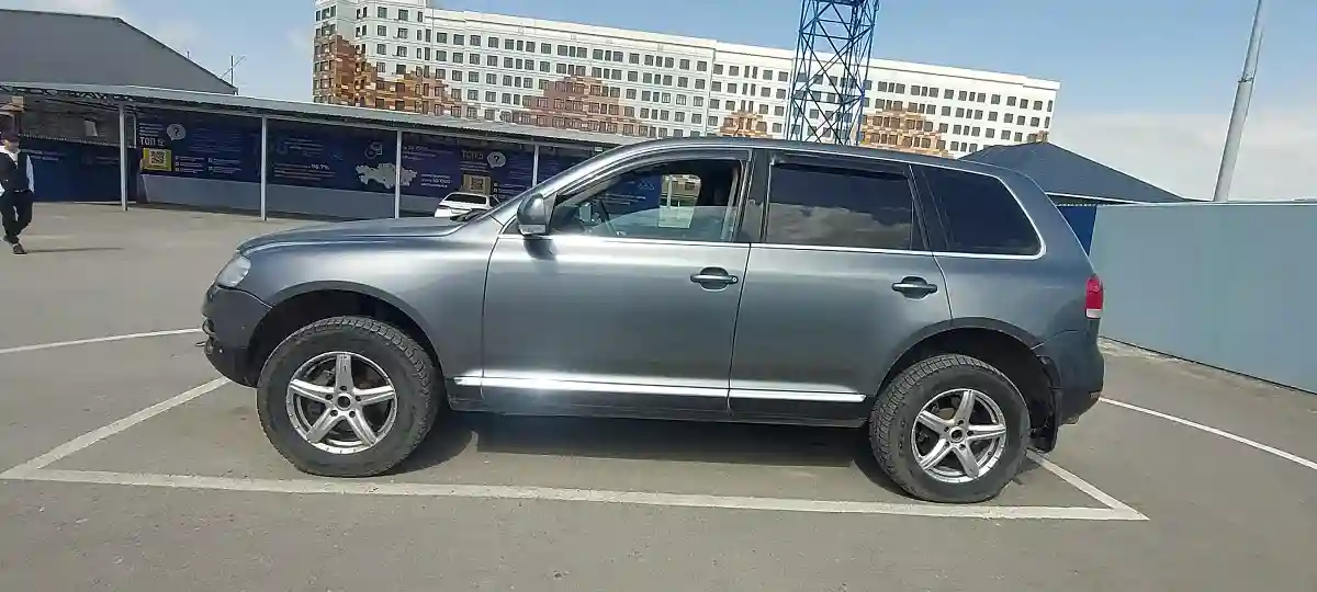 Volkswagen Touareg 2005 года за 5 000 000 тг. в Шымкент