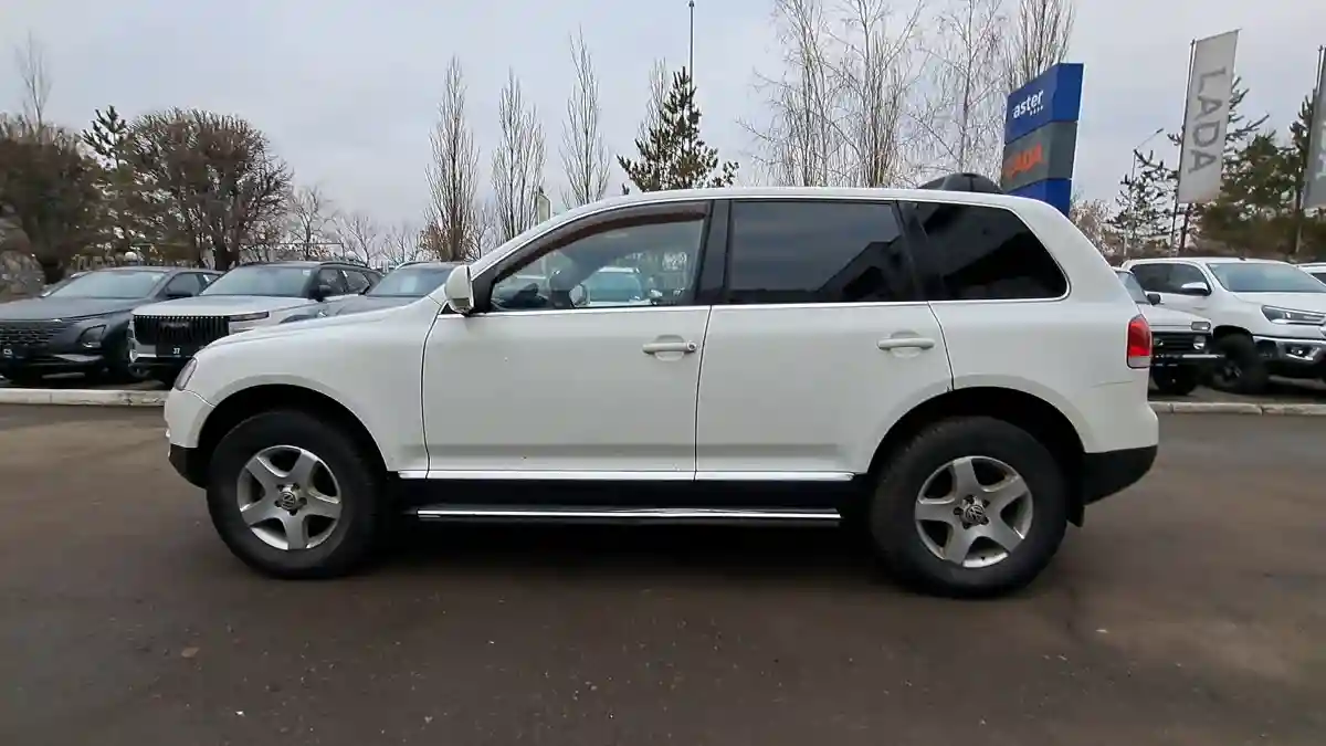 Volkswagen Touareg 2005 года за 2 990 000 тг. в Костанай