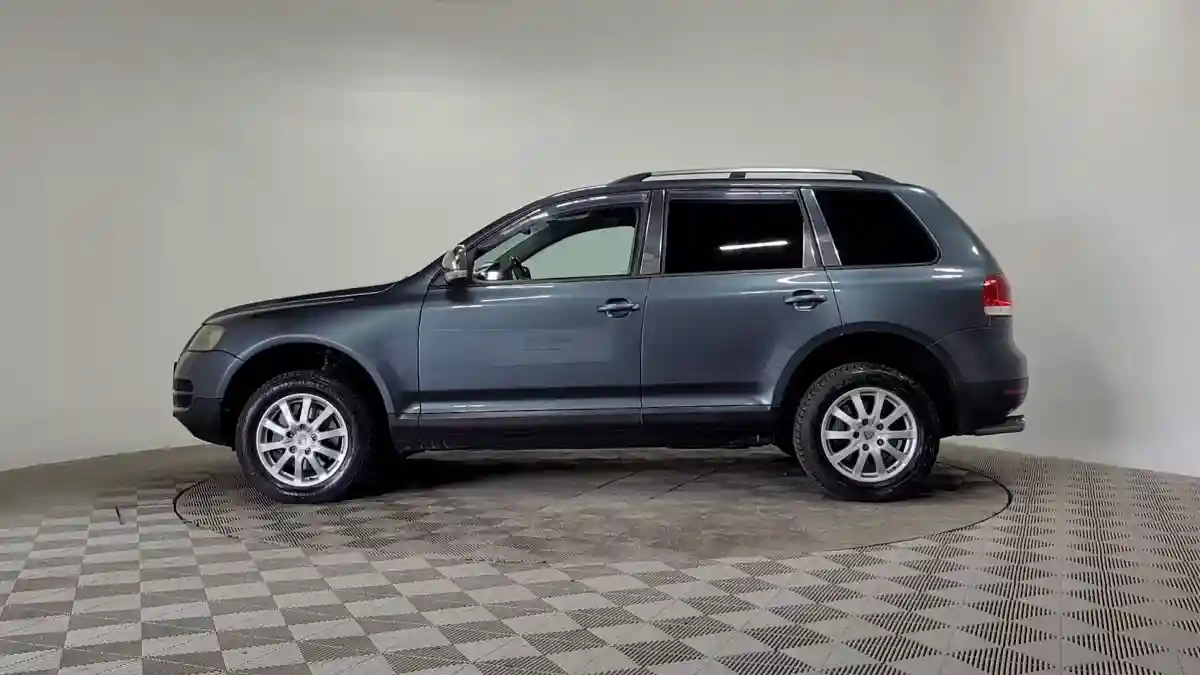 Volkswagen Touareg 2005 года за 4 020 000 тг. в Алматы