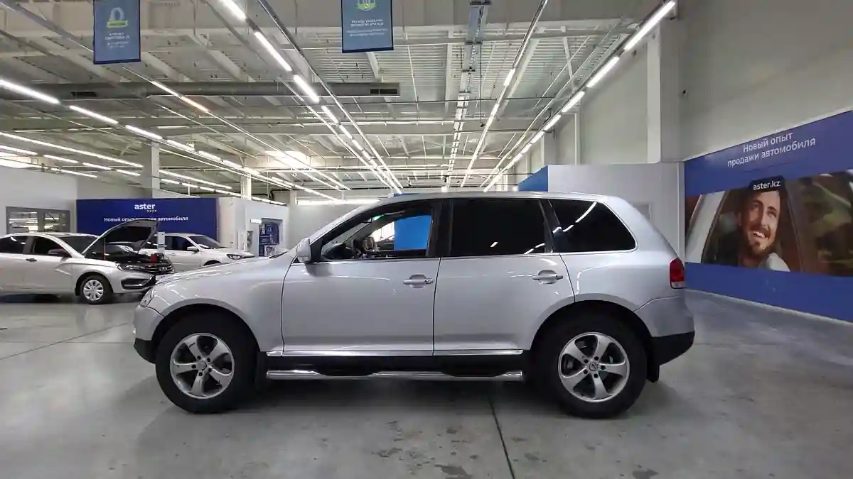 Volkswagen Touareg 2006 года за 5 200 000 тг. в Усть-Каменогорск