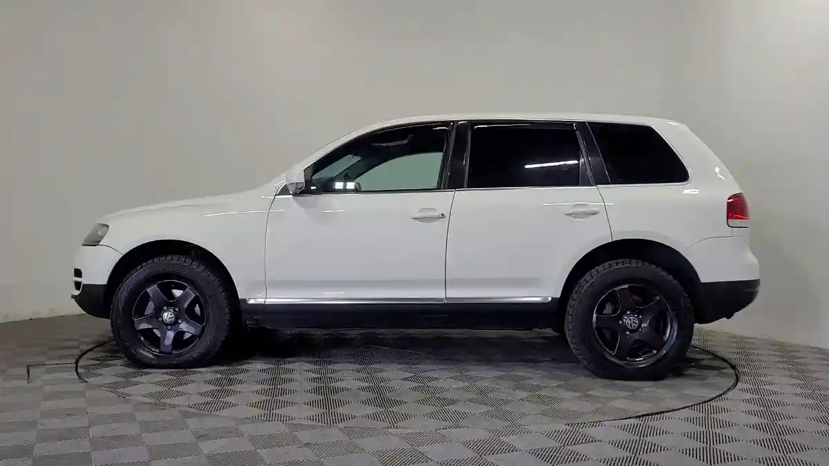 Volkswagen Touareg 2006 года за 4 090 000 тг. в Алматы