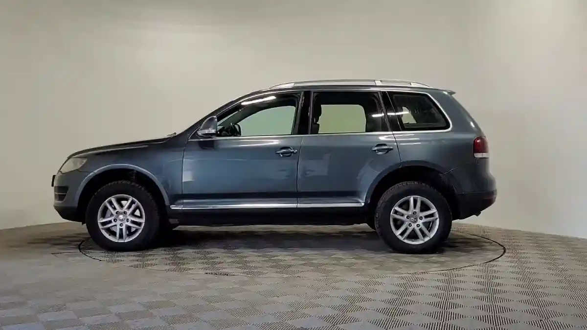 Volkswagen Touareg 2007 года за 5 400 000 тг. в Алматы