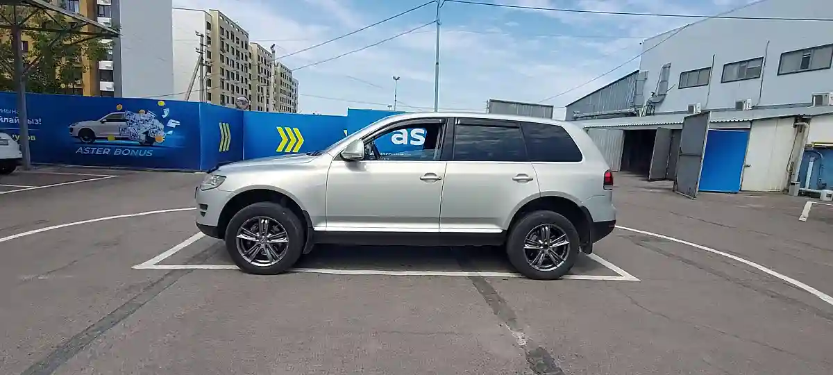 Volkswagen Touareg 2007 года за 5 000 000 тг. в Алматы