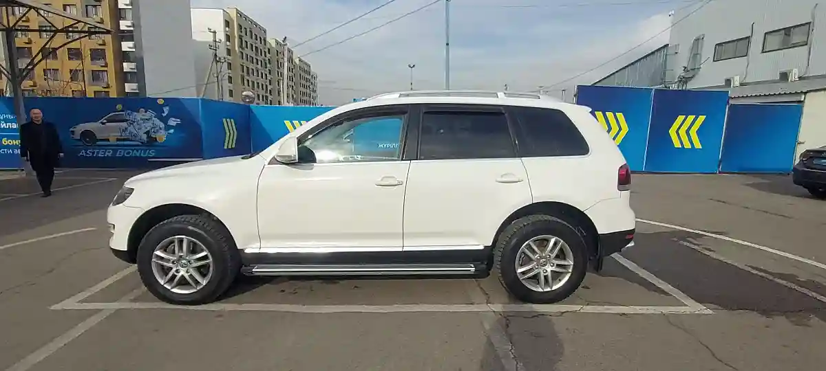 Volkswagen Touareg 2007 года за 8 000 000 тг. в Алматы