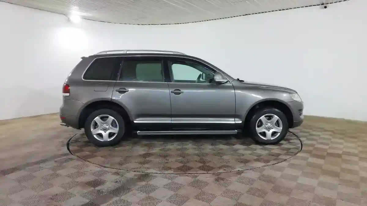 Volkswagen Touareg 2007 года за 6 390 000 тг. в Шымкент