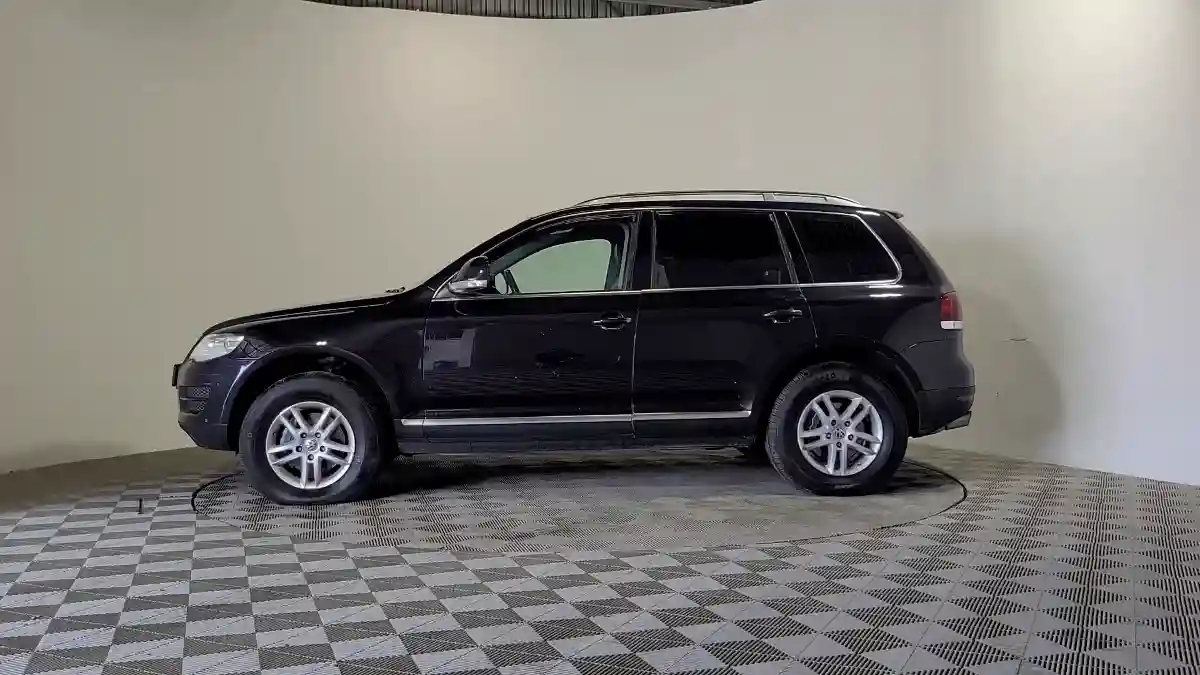 Volkswagen Touareg 2008 года за 8 500 000 тг. в Алматы