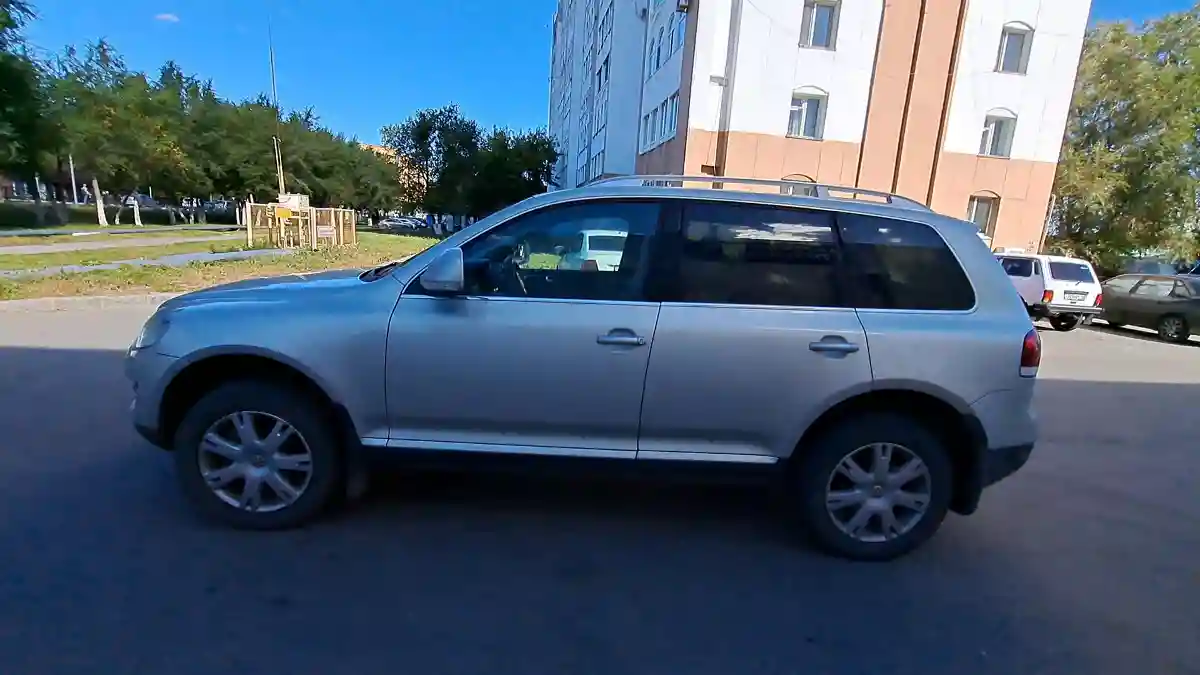 Volkswagen Touareg 2008 года за 7 500 000 тг. в Костанай