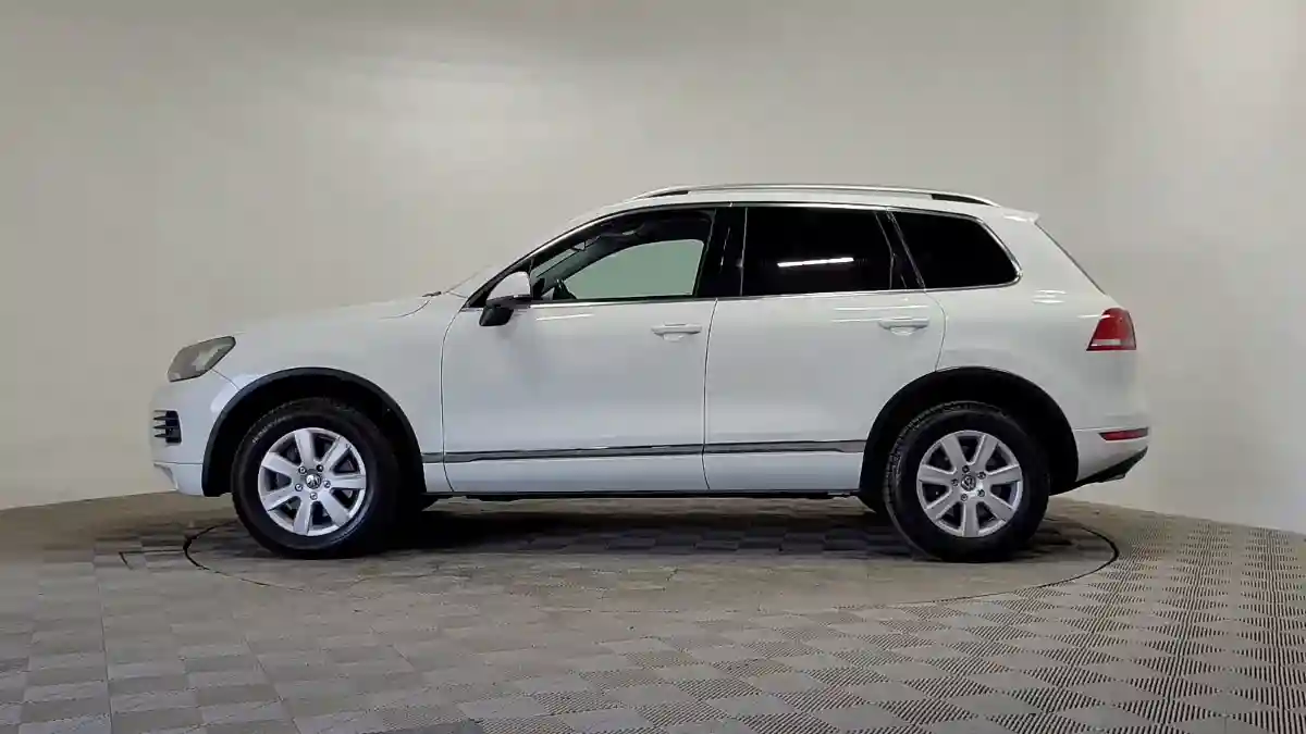 Volkswagen Touareg 2012 года за 10 390 000 тг. в Алматы