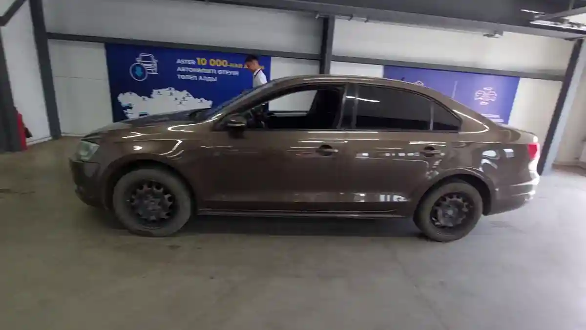 Volkswagen Jetta 2012 года за 6 500 000 тг. в Астана