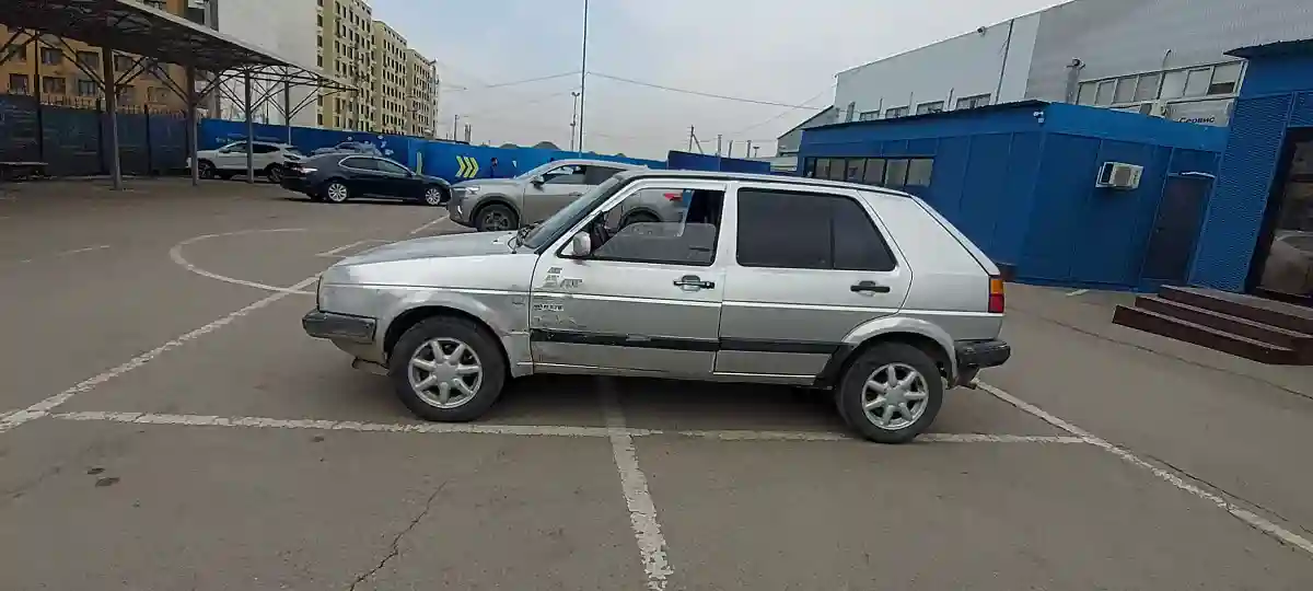 Volkswagen Golf 1991 года за 490 000 тг. в Алматы