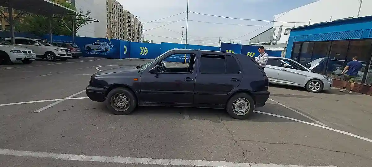 Volkswagen Golf 1992 года за 1 200 000 тг. в Алматы