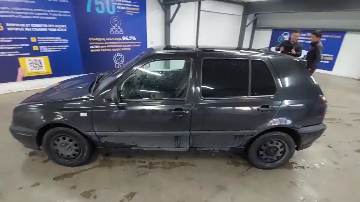 Volkswagen Golf 1992 года за 1 000 000 тг. в Астана